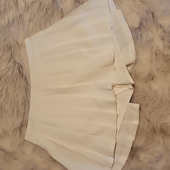 Halara skort - Picture 3 of 3